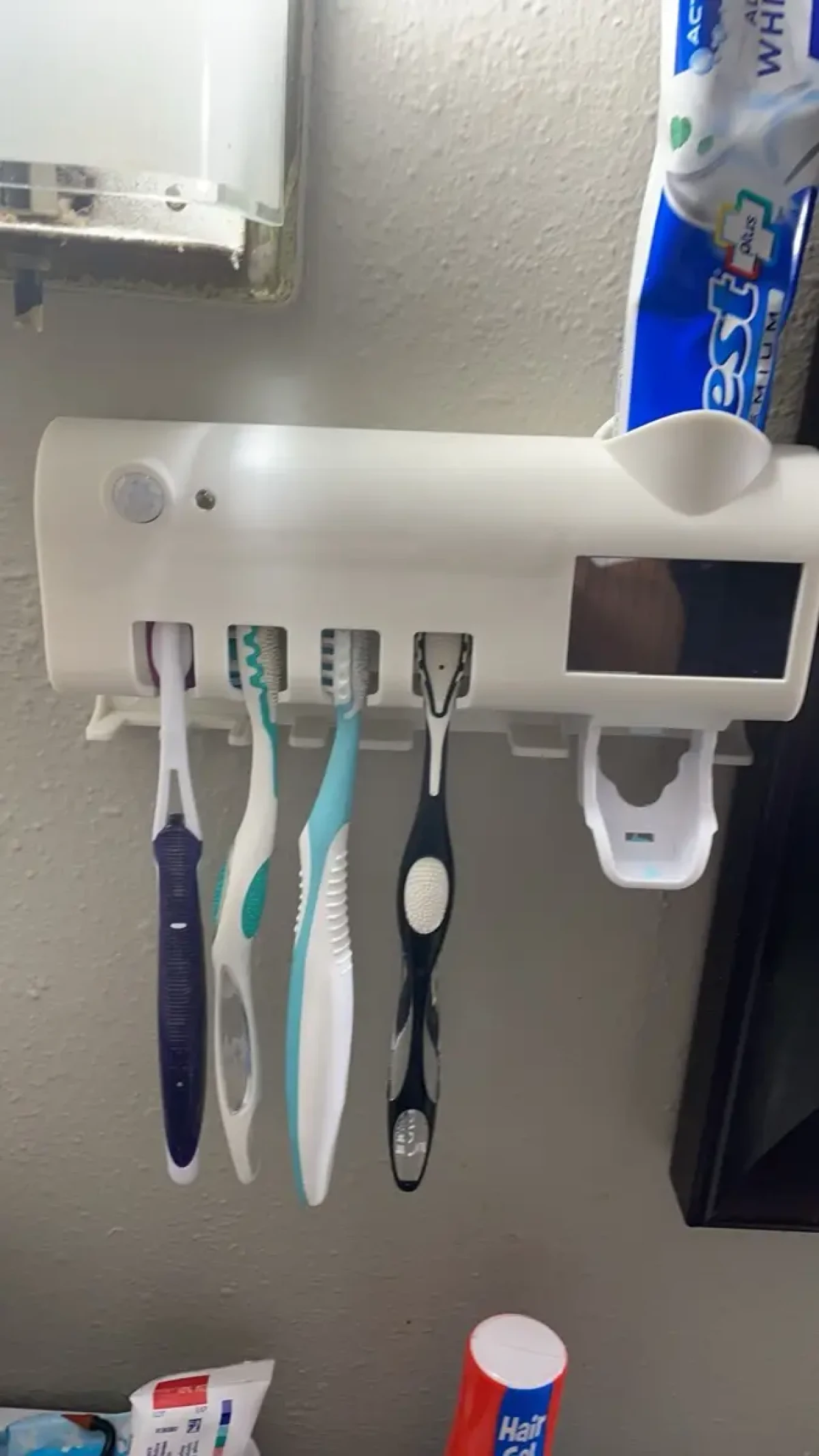 Mi baño luce más limpio y ordenado